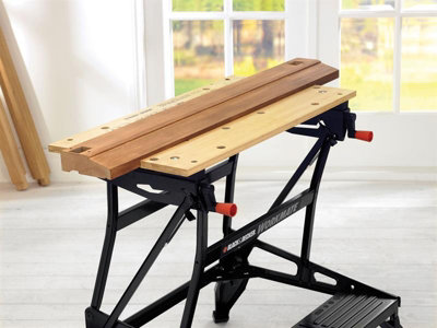 Black + Decker Workmate Workbench 740mm - Screwfix