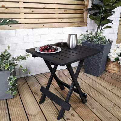 Small black deals outdoor table