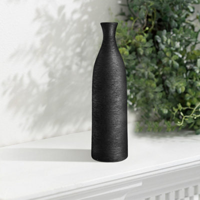 Black tall vase discount