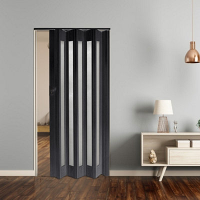https://media.diy.com/is/image/KingfisherDigital/black-pvc-folding-interior-door-indoor-door-accordion-door-thickness-10-mm~0033616743993_02c_MP?%24MOB_PREV%24=&%24height=600&%24width=600