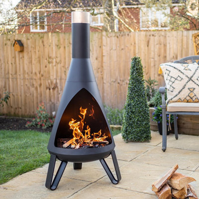 Black Rio Chimenea - Metal Outdoor Garden Patio Log Wood Burner Fire Pit Bowl with Stainless-Steel Flue Cap - Small, H125 x 50cm