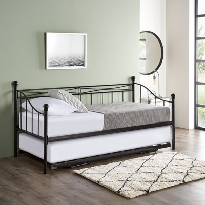 The brick trundle deals bed