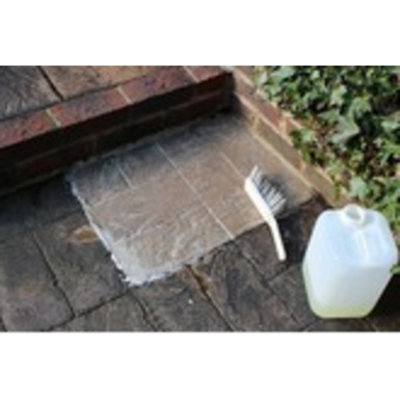 Black Spot Remover Xtreme, Remove Black Spot for Driveways, Patios, Natural Stone, Block Paving and Slabs, 3 x 5L