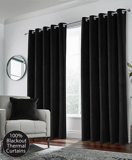Black Velvet Supersoft 100 Blackout Thermal Pair Of Curtains With Eyelet Top 66 X 54 Inch 168x137cm Diy At B Q