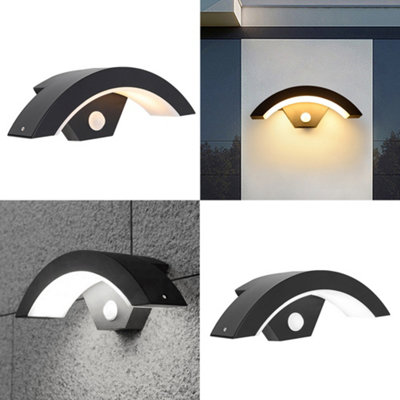 Black Waterproof Outdoor LED Wall Light Curved Shaped Garden Lamp with PIR Motion Sensor