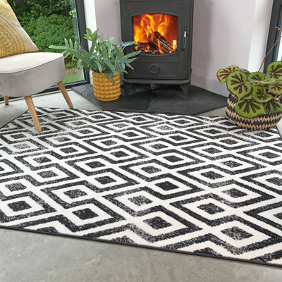 Black White Monochrome Diamond Geometric Area Rug 120x170cm