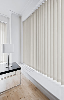 Blackout Plain Vertical Blind Complete 150cm, Cream, Long Drop