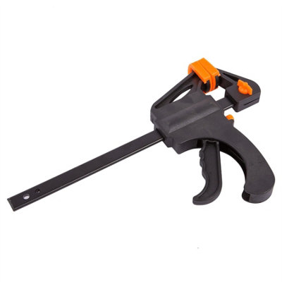 Blackspur - Ratchet Bar Clamp & Spreader - 101mm - Black | DIY at B&Q