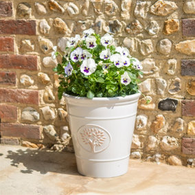 Blenheim Planter - Weather Resistant Recycled Plastic Embossed Tree Design Garden Flower Plant Pot - White, H31 x 30cm Diameter