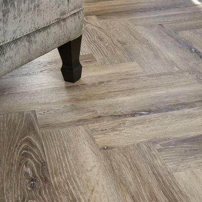 Blondie Oak Natural Timber Effect Parquet 122mm x 610mm LVT Flooring Planks (Pack of 50 w/ Coverage of 3.72m2)