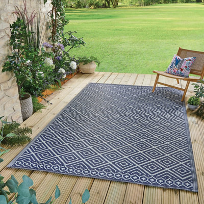 Blue Aztec Outdoor Rug, Weatherproof Recycled Polypropylene, 175 x ...