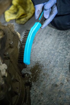 Blue Spot Tools - Long Handle Soft Grip Wire Brush - 3