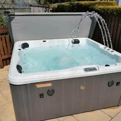 Blue Whale Spa - Hidden Haven - 2 Lounger and 3 seat hot tub