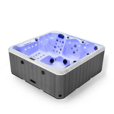 Blue Whale Spa - Mountain Haven - 2 Lounger and 3 seat hot tub