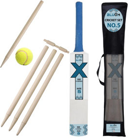 BLUOM Size 5 Cricket Set in Mesh Carry Bag With Cricket Bat, Ball, 4 Stumps, Bails And Bag Kids Cricket Sports Training Set Outdoo