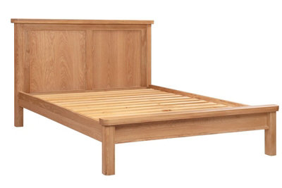 Bologna 4 Ft 6in Panel Bed - D154 x W209 x H105 cm - Oak