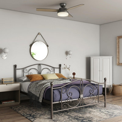 Bombay metal bed in bronze look, king