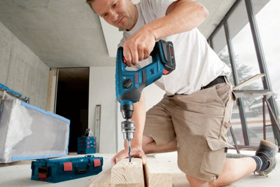 Bosch lithium ion compact 18v hotsell