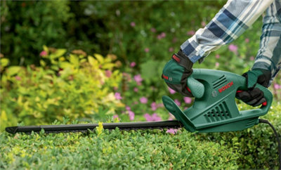 Bosch EasyHedgeCut 45 16 Electric Hedge Cutter Garden Trimmer 45cm