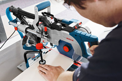 Bosch GCM 8 SDE Professional Sliding Mitre Saw 216mm, 1600W, 240V - 0601B19270 - Perfect for DIY and trade
