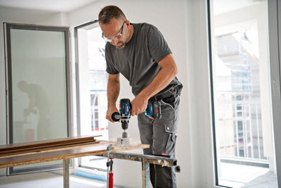 Bosch GSB 18V-150 C Professional Combi Drill 18V 2 x 8.0Ah ProCORE18V Li-ion