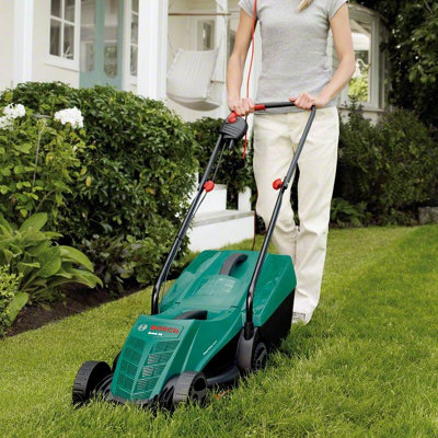 Bosch Rotak 32 Electric Rotary Lawnmower 32cm 1200w Grass Trimmer Strimmer