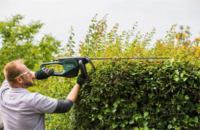 B&q bosch discount cordless hedge trimmer