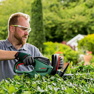 Bosch UniversalHedgeCut 50 Electric Hedge Cutter Garden Trimmer 50cm Blade