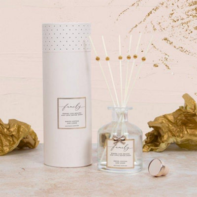 Boutique Reed Diffuser with Encrusted Bow Embellishment - Family