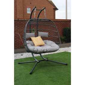 BRADWAY HANGING ROPE SWING DOUBLE INDOOR OUTDOOR EGG CHAIR WITH GREY CUSHIONS