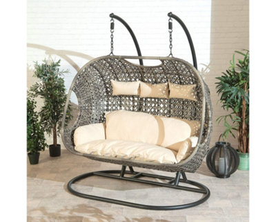 Brampton 2025 cocoon chair