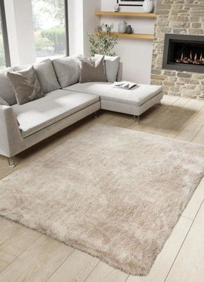 Breeze Soft and Stylish Rug Home Décor