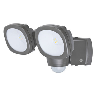 Battery operated deals sensor lights b&q