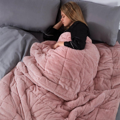 Pink fluffy best sale weighted blanket