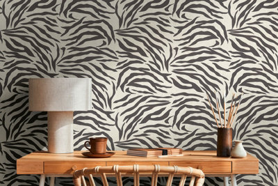 BRICOFLOR Non-woven wallpaper, funky wallpaper, animal in black, white - 10,05 x 0,53 m