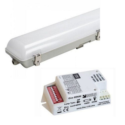 Bright Source 6ft 35w IP65 Single LED Non Corrosive Fitting - CCT - Microwave Sensor
