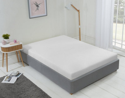 Brights Collection Non Iron Fitted Sheet