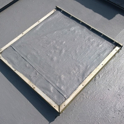 Britannia Paints Aquashield Black 1kg - One Coat - Instant Waterproof Roof Coating