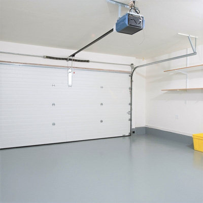 Britannia Paints Floor Paint Black 5 Litres - Polyurethane Coating - Hard Wearing & Chemical Resistant