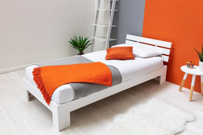 White bed frame low to deals ground