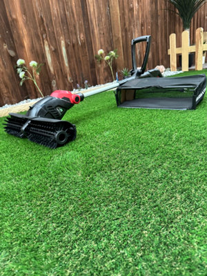 Brush & Collect Artificial/Fake Grass Collection Power Sweeper/Brush/Broom/Patio/Cleaner