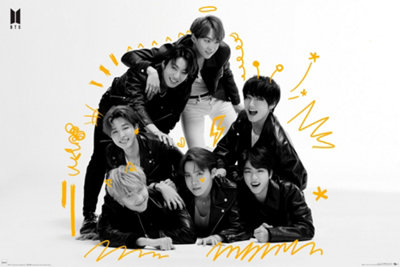 BTS フラッグ bts-black-and-white-scribble-