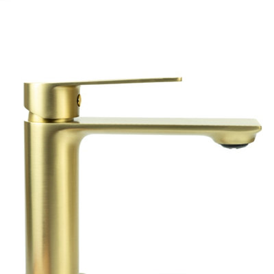 Bubly Bathrooms Brushed Brass Blade Basin Tap & Slotted Waste - 3