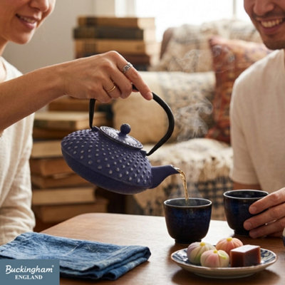 Buckingham Cast Iron Hobnail Teapot 1250 ml - Blue Pimple Pattern