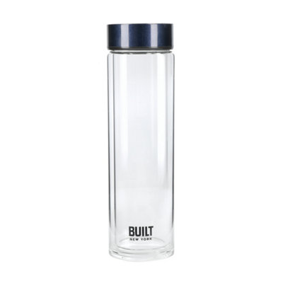 https://media.diy.com/is/image/KingfisherDigital/built-tiempo-450ml-insulated-water-bottle-borosilicate-glass-stainless-steel-midnight-blue~5057982069513_01c_MP?$MOB_PREV$&$width=768&$height=768