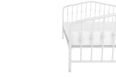 Bushwick metal bed in white, king