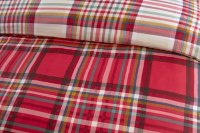 Cameron Checks Reversible Microfibre Fabric Complete Duvet Cover Set with Pillowcase and Fitted Sheet (Red)