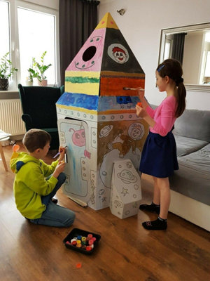 Cardboard Spaceship Rocket Playhouse For Kids - DIY Creative Playhouses - Durable Cardboard Shuttle Colouring Playhouse For Kids - 8