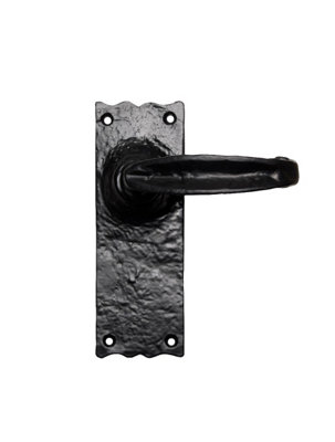 Carlisle Brass Black Antique Traditional V Lever on Latch Backplate (LF5517)