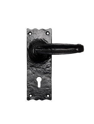 Carlisle Brass Black Antique Traditional V Lever on Lock Backplate (LF5516)